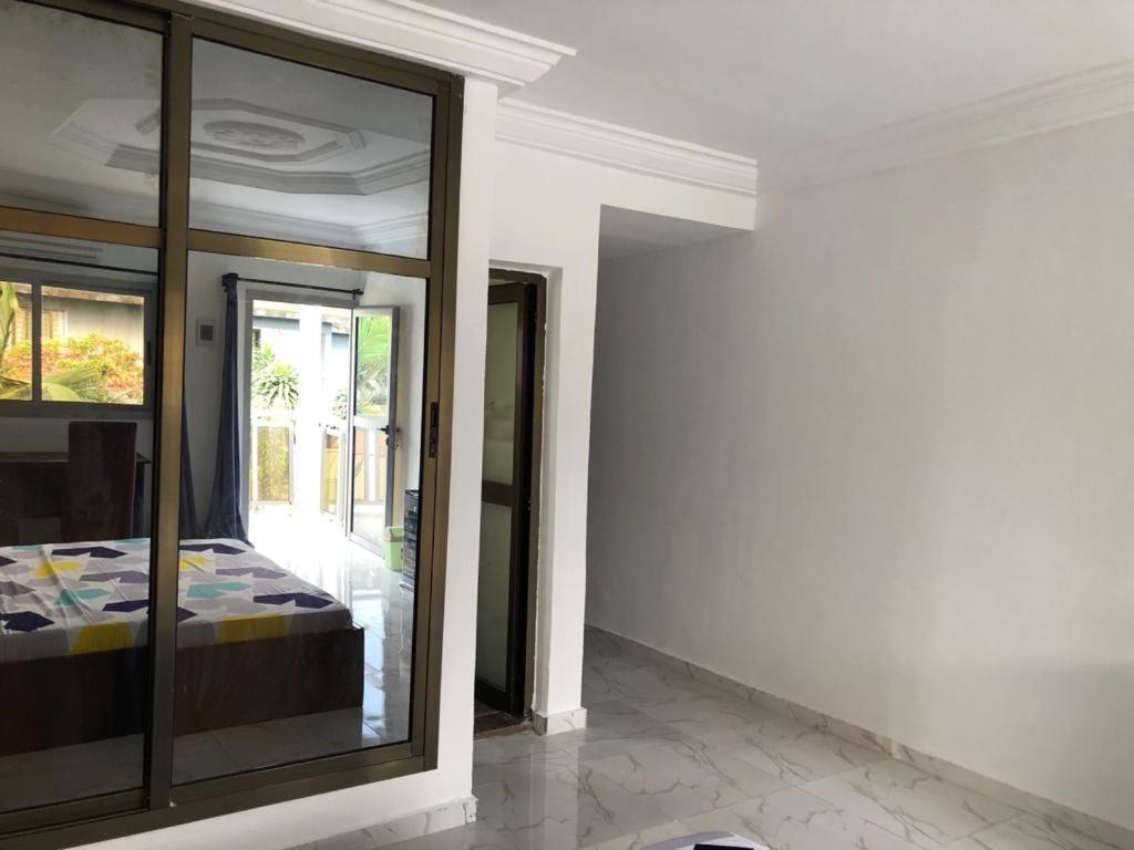 Residences Hotels Sejours Affaires Abidjan Bagian luar foto