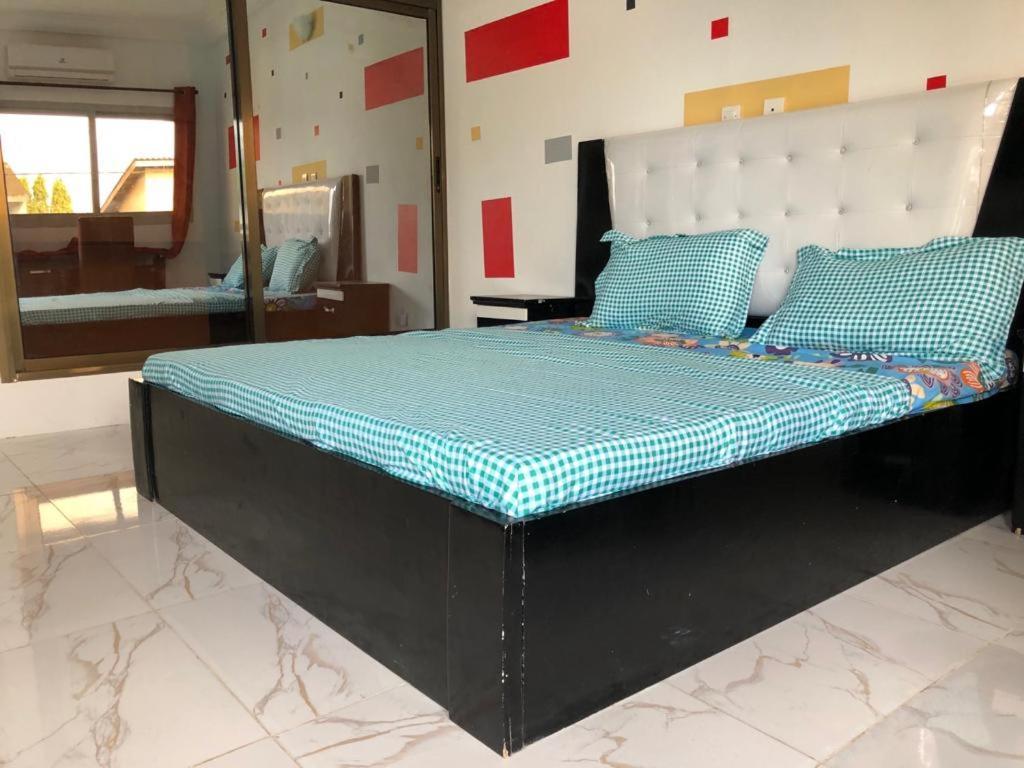 Residences Hotels Sejours Affaires Abidjan Bagian luar foto