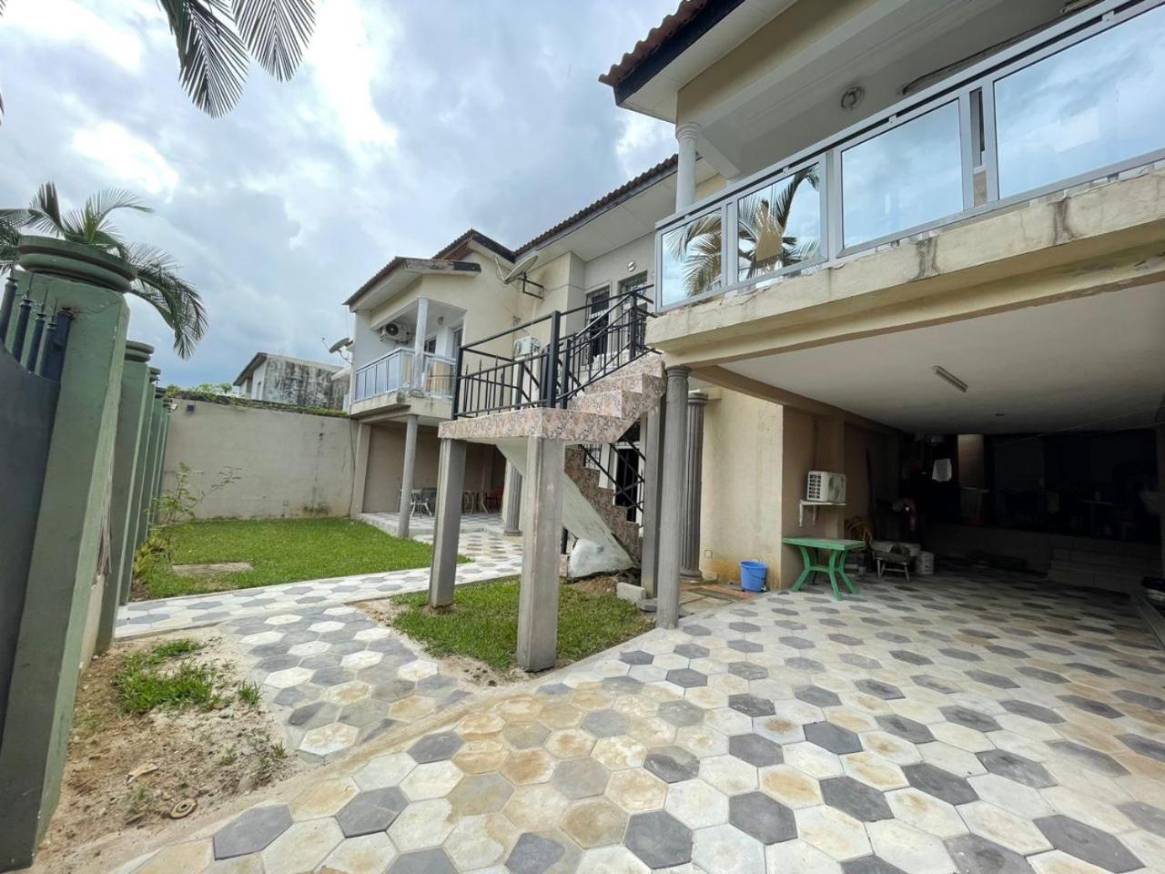 Residences Hotels Sejours Affaires Abidjan Bagian luar foto
