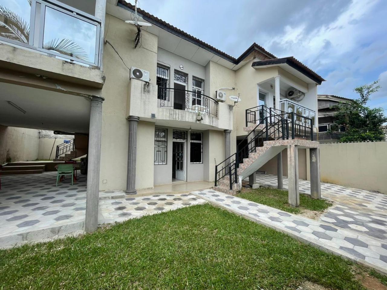 Residences Hotels Sejours Affaires Abidjan Bagian luar foto