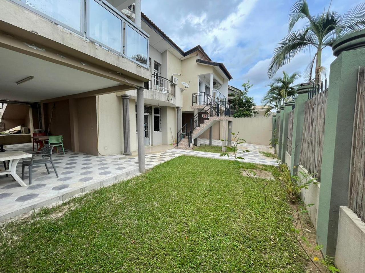 Residences Hotels Sejours Affaires Abidjan Bagian luar foto